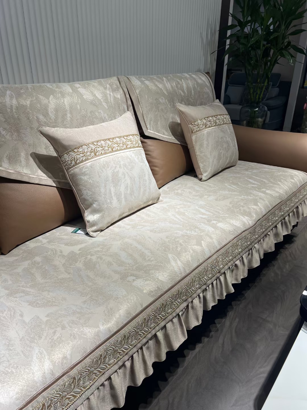 赛丽尔新款金枝玉叶百搭极简中式美式欧式四季通用防滑沙发垫