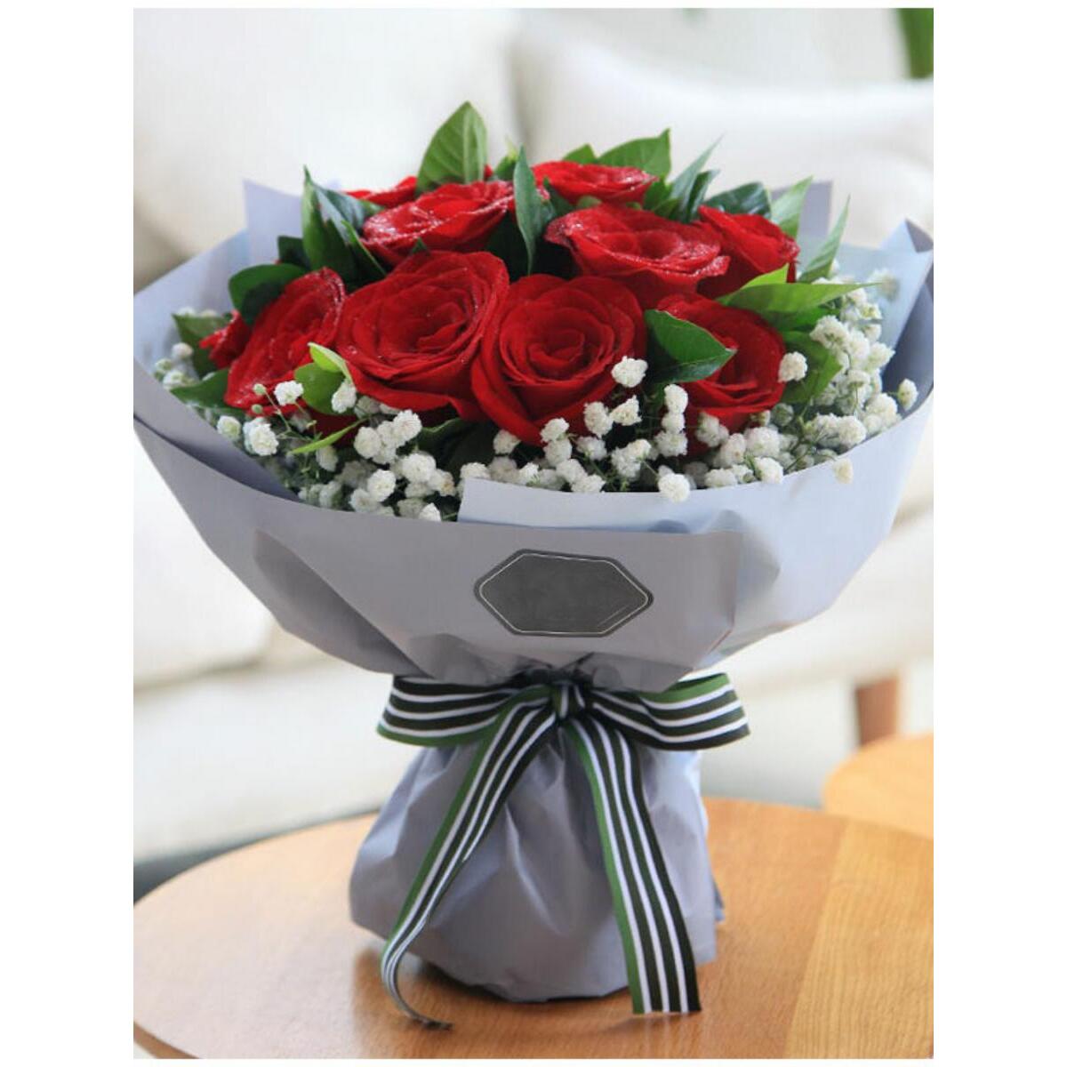11朵红粉白玫瑰花束喀什市鲜花速递同城花店配送上门生日礼物表白