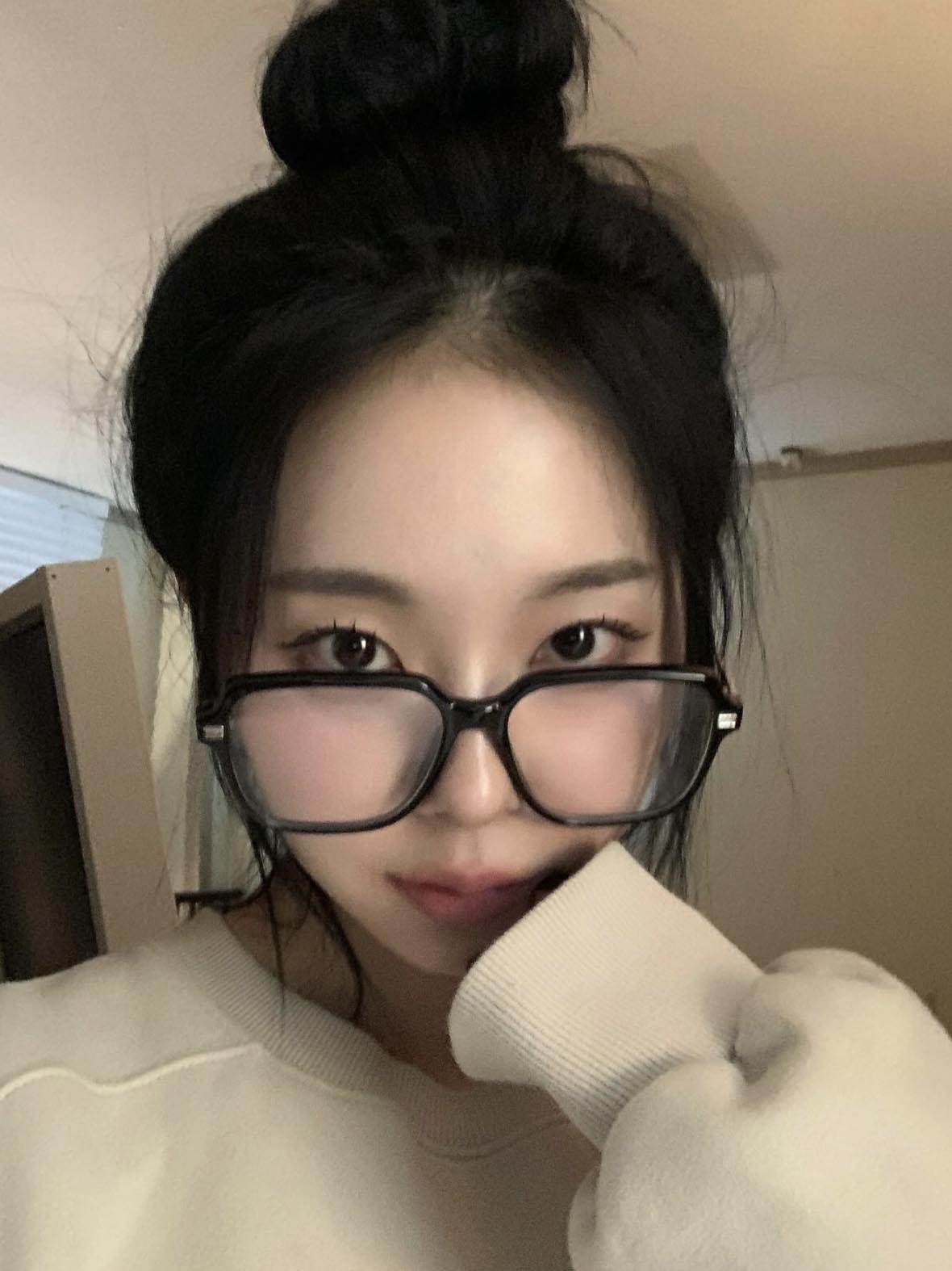 韩国博主同款ins圆脸素颜眼镜框女显脸小高级感大框方形可配度数