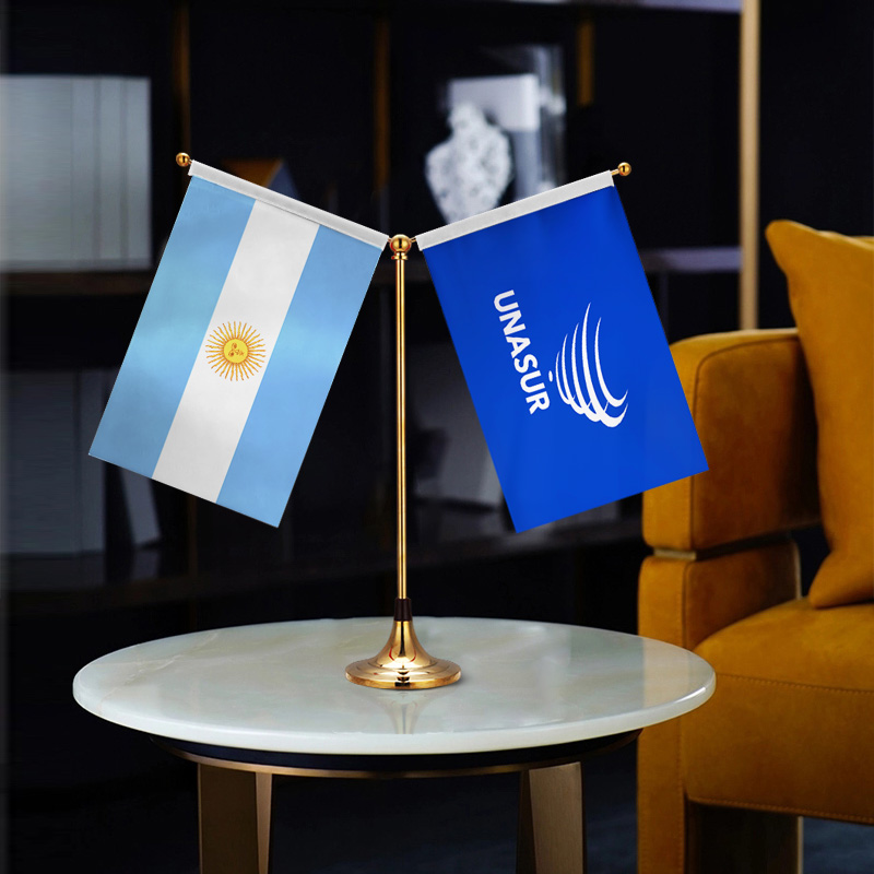 南美洲国家联盟UNASUR+阿根廷国旗 Y型双杆钛金桌旗 贡缎旗面