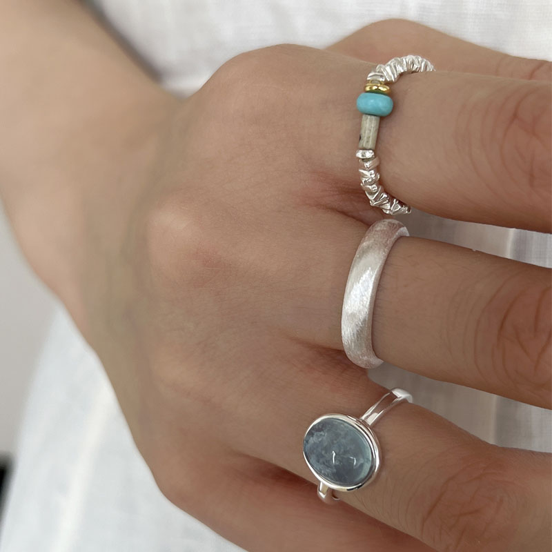 2023新款纯银戒指女款个性海蓝宝水晶ins磨砂简约素圈碎银指环
