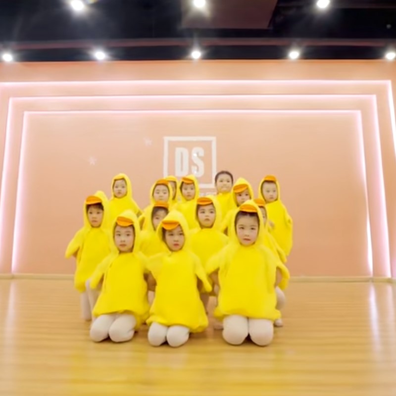 六一儿童动物服小鸭子表演服幼儿可爱丑小鸭演出服小黄鸭舞蹈服
