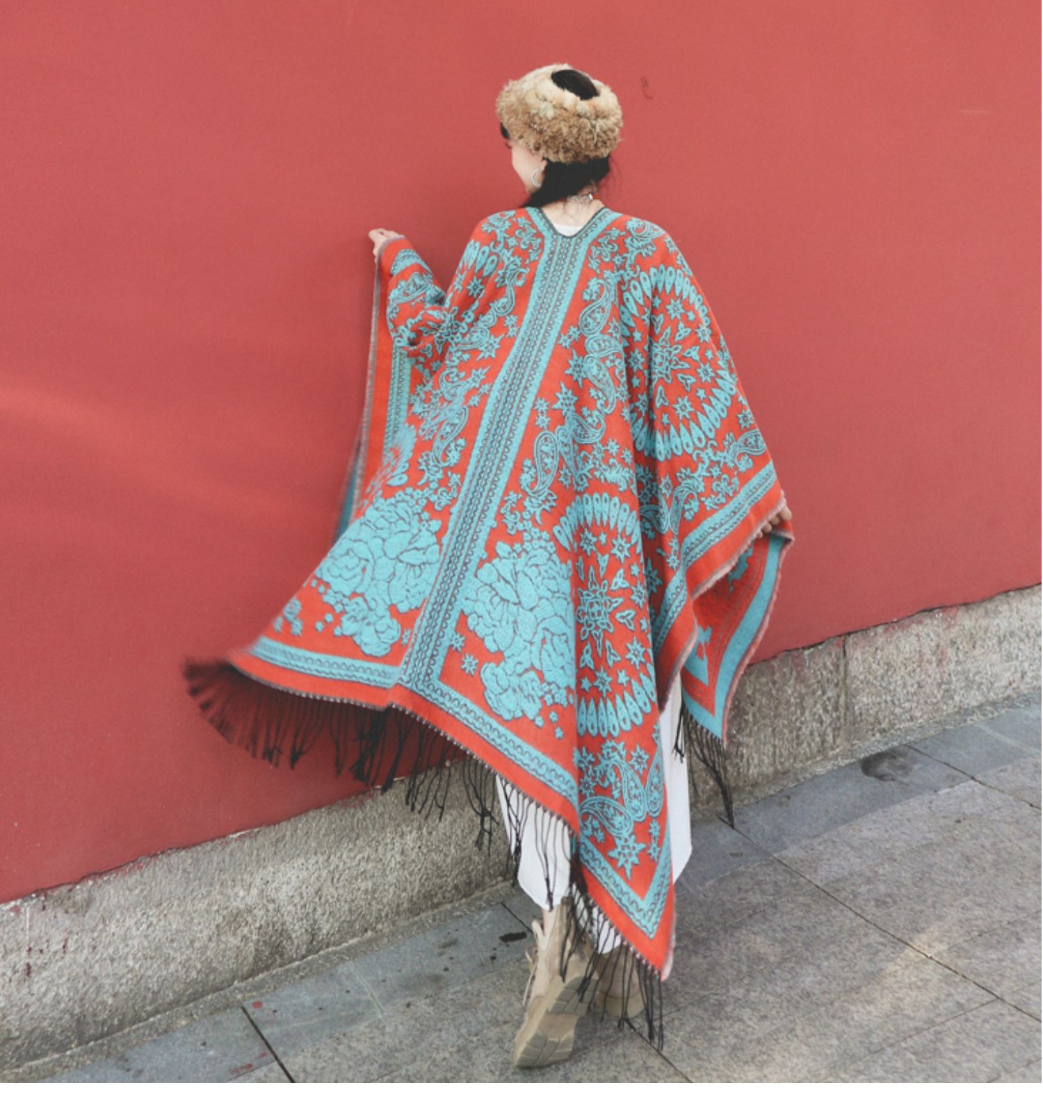 新疆云南西藏民族风图腾度假旅游拍照大披肩复古保暖围巾斗篷外搭
