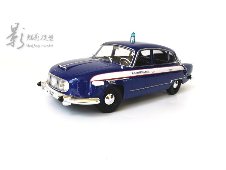 原厂1/18 Tatra 603捷克太脱拉警车苏联经典怀旧汽车合金车模不开