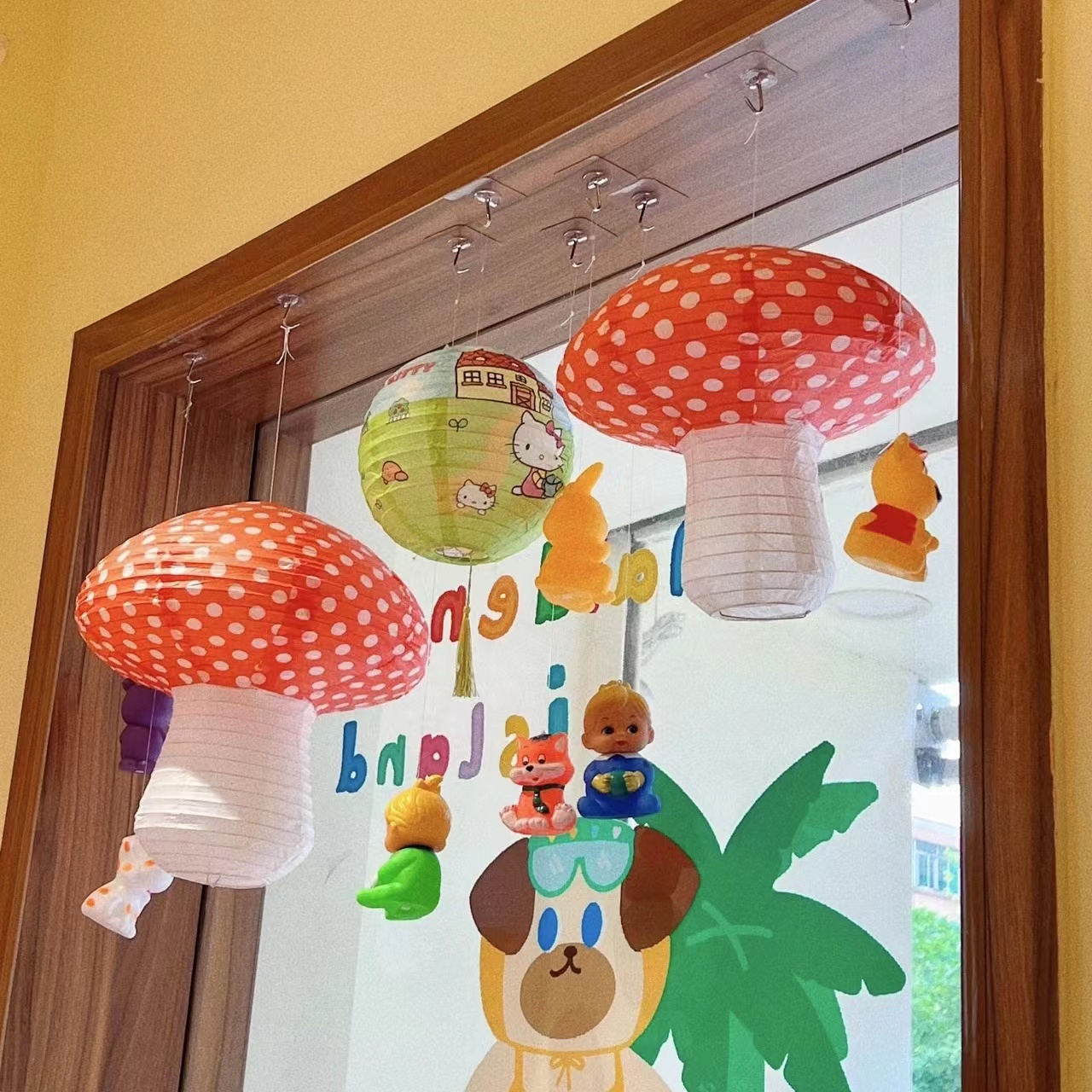 卡通装饰灯笼蘑菇纸灯笼幼儿园儿童生日派对户外森林丛林装饰背景