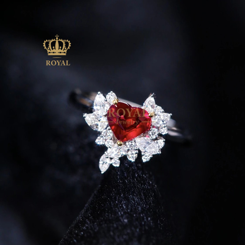 ROYAL珠宝定制1.0CT心形红宝石戒指日常佩戴送人女友求婚结婚礼物