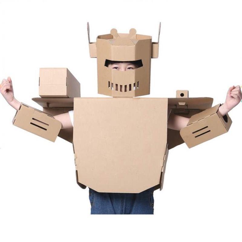 幼儿园儿童纸箱环保时装秀服装道具手工可穿戴机器人铠甲模型
