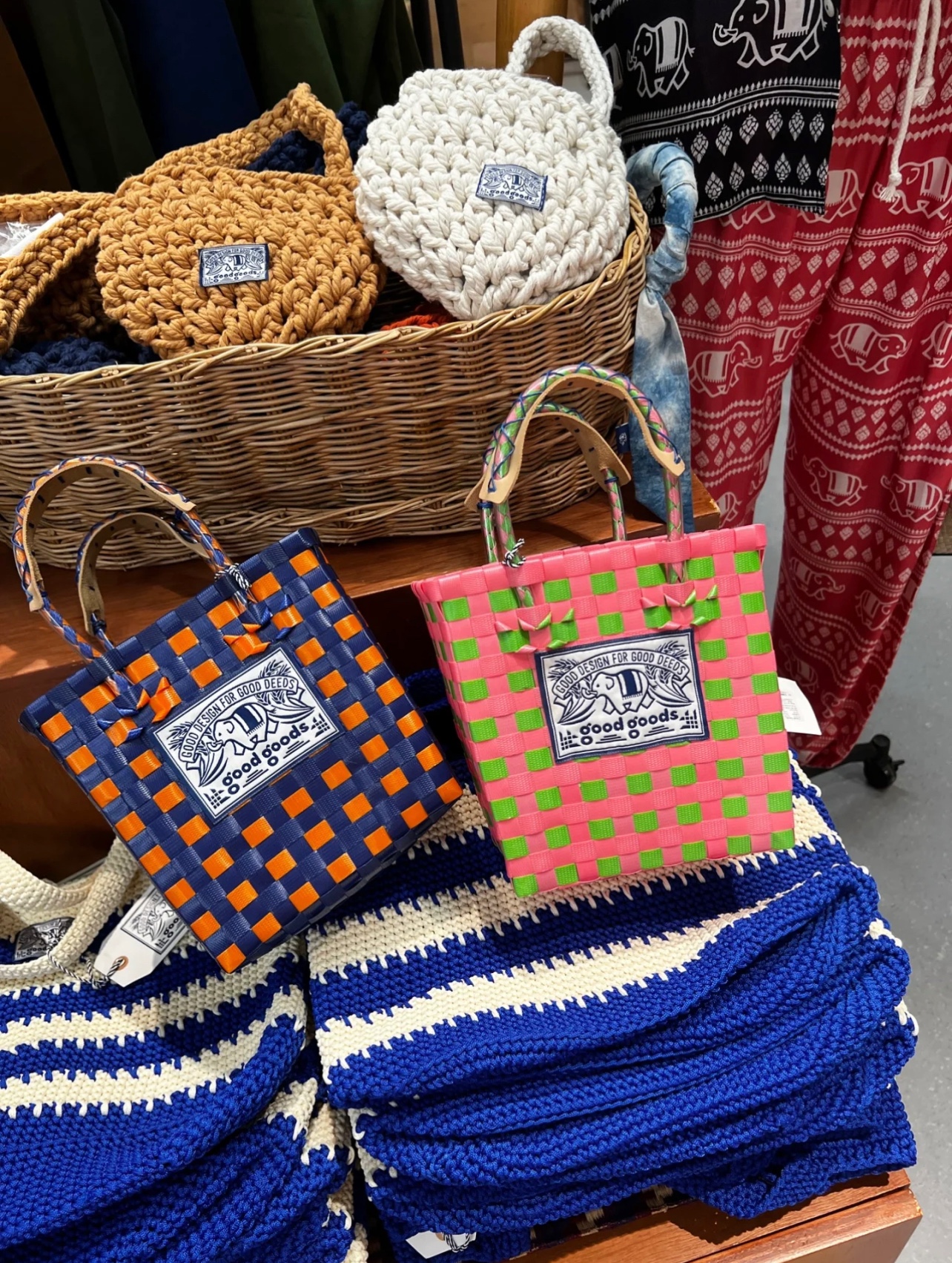 泰国包包小众编织包手工编织手提包大象包夏款菜篮子包夏天包包