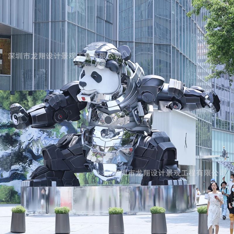 大型玻璃钢雕塑仿真机甲熊猫户外园林景观摆件卡通IP公仔动物模型