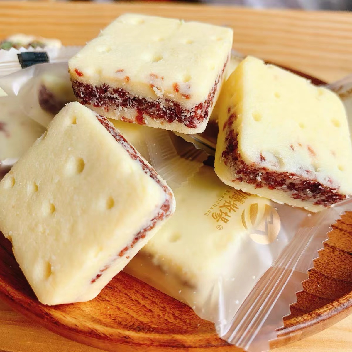 图腾牧场酸奶鲜果酪无植脂末休闲零食真果粒内蒙古特产