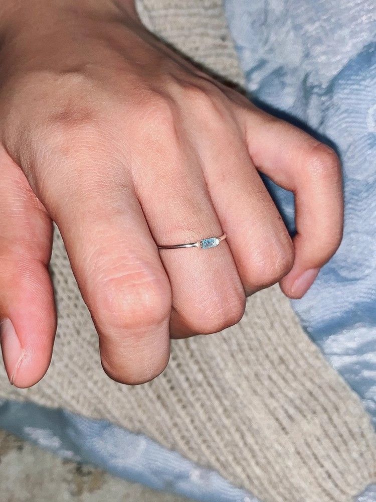LL2韩版小众设计ins风 冰海蓝色锆石小方钻极细细圈戒指钻戒指环