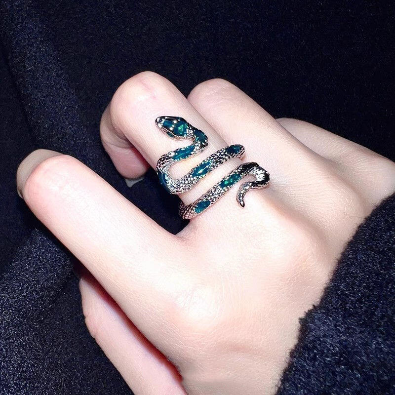 英国TopWhit新中式祖母绿色锆石蛇形戒指女个性设计小蛇食指戒小