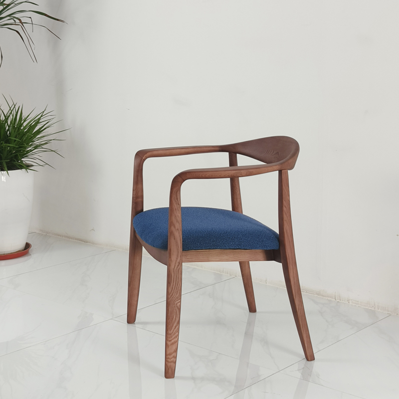 意大利设计师极简家用实木椅子带扶手书桌靠背椅总统椅餐椅广岛椅