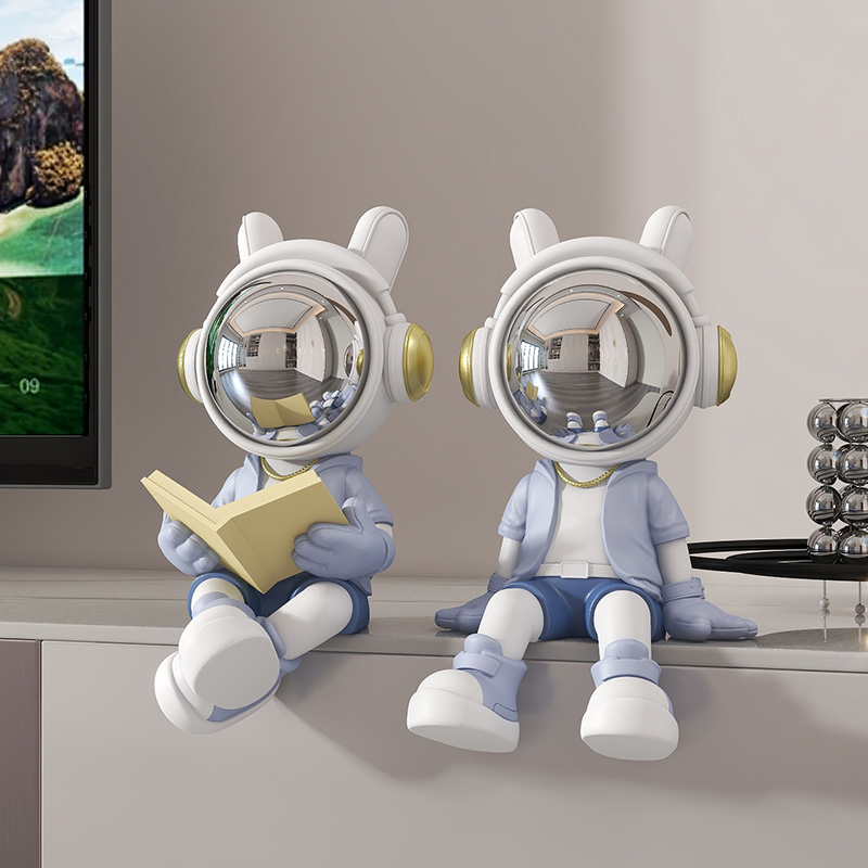 宇航员太空人桌面摆件客厅高级感坐姿书柜创意书立电视柜玄关装饰