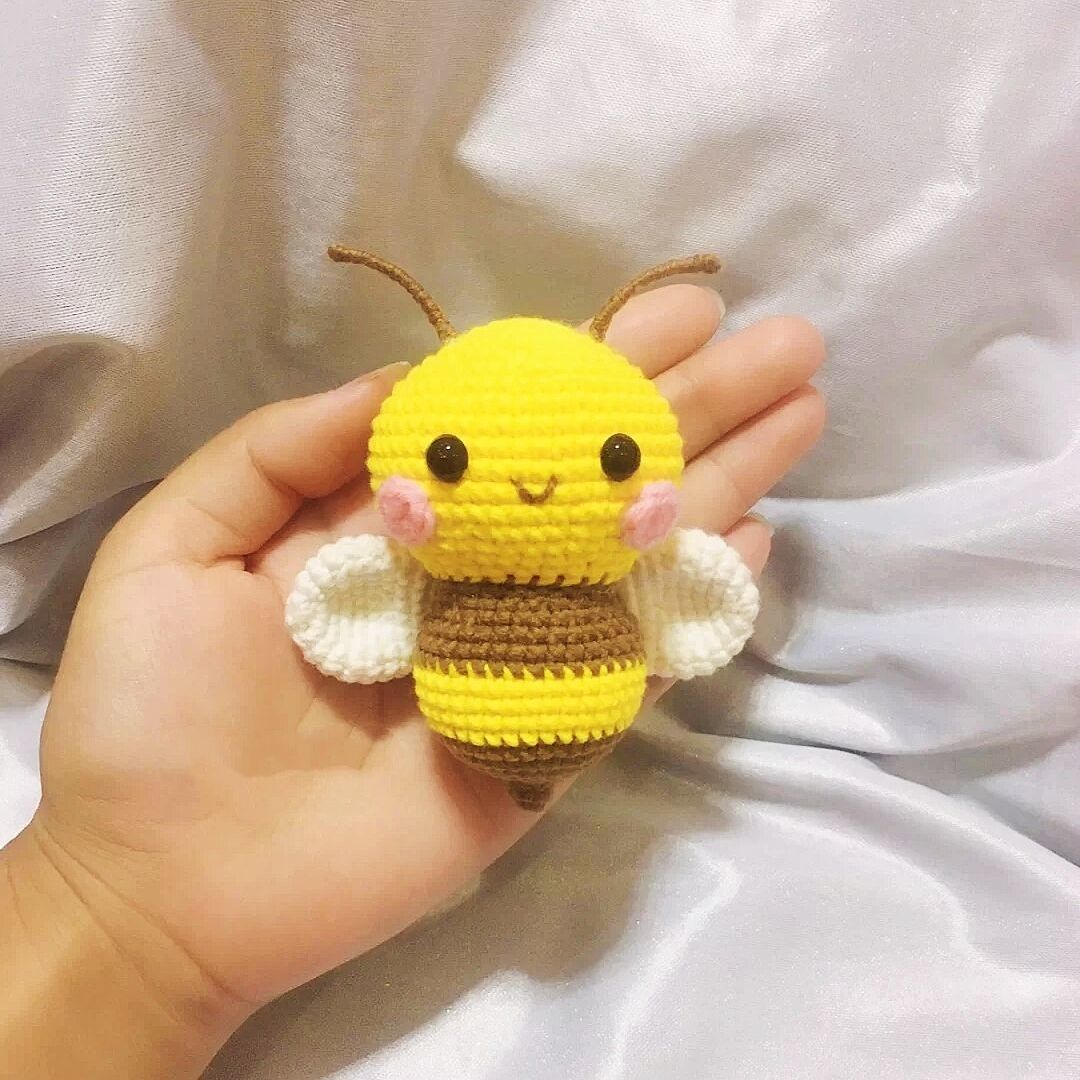 毛线手工编织小动物挂件手编玩偶小蜜蜂勾线DIY钩针织制作材料包