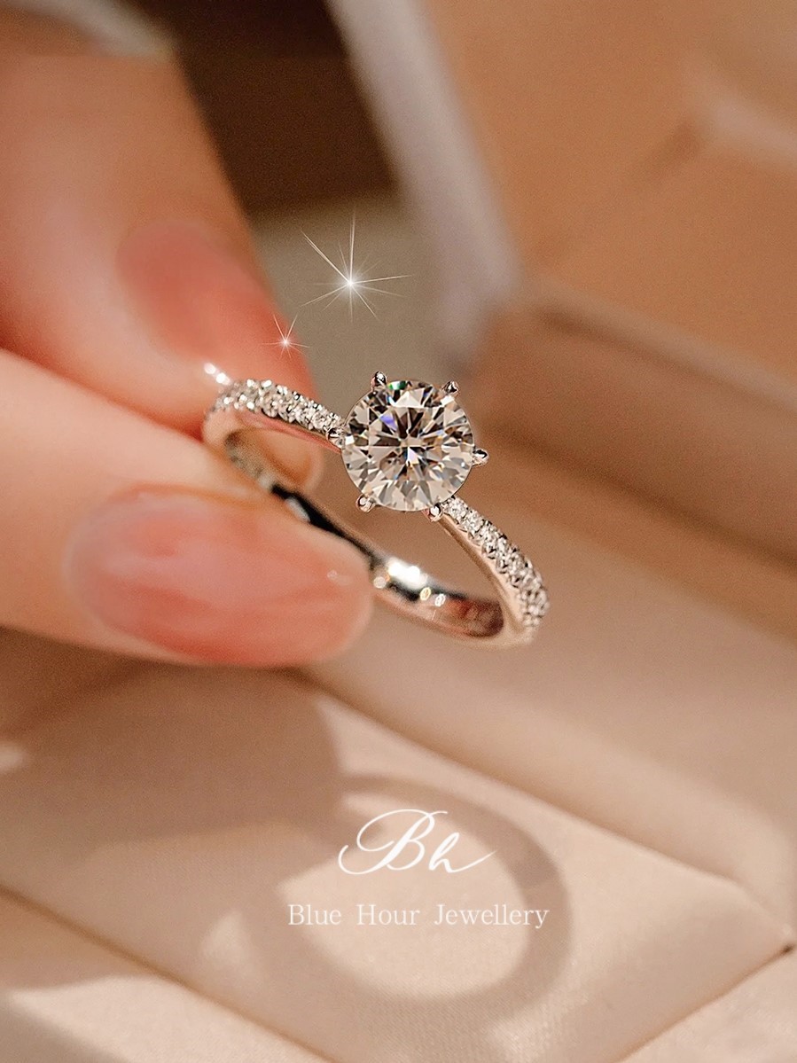 正品一克拉莫桑石钻戒女纯银铂金结婚求婚仿真钻石戒指送老婆礼物