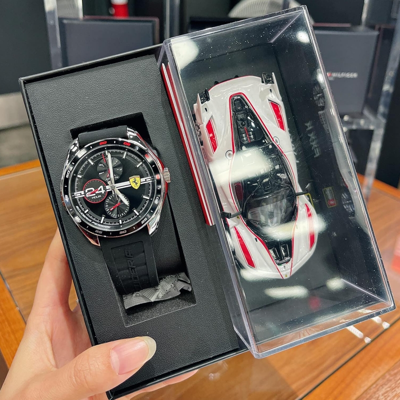 Ferrari法拉利手表男运动三眼表盘硅胶表带石英表欧美腕表0870045