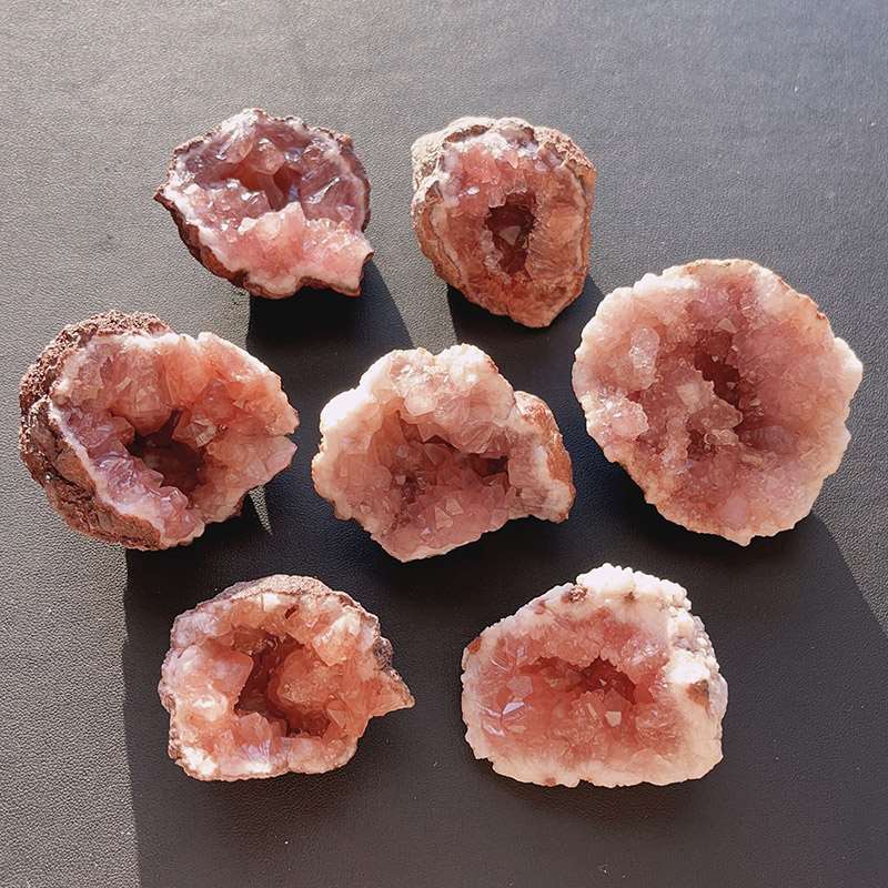 天然阿根廷粉晶洞粉色水晶洞粉色晶簇矿物原石颜色粉水晶饰品摆件