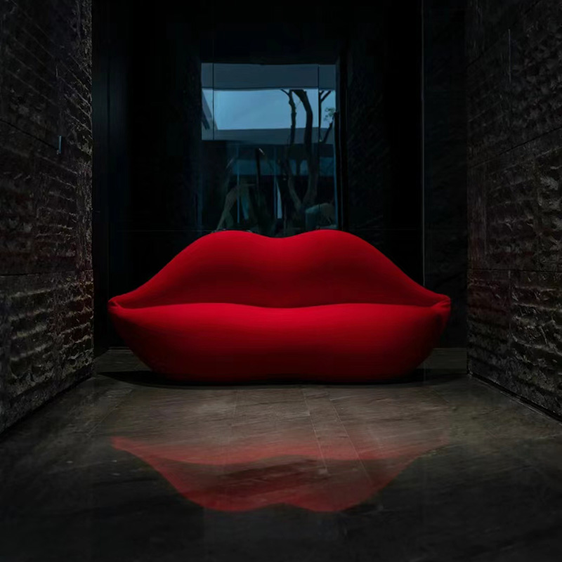 北欧设计师创意红唇沙发简约休闲卧室小户型双人三人嘴唇沙发