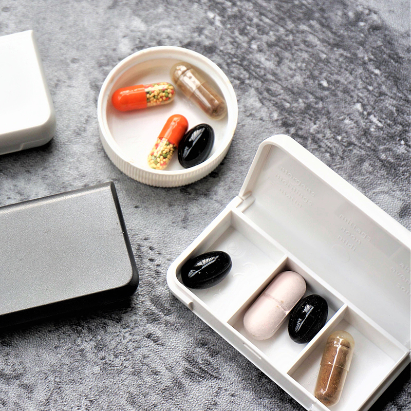 零选德国包豪斯设计Medi进口药盒迷你三格一日装随身便携药丸小盒