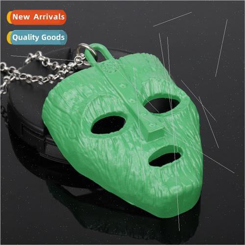Film and  around the mask of the Disguised Geek pendant neck