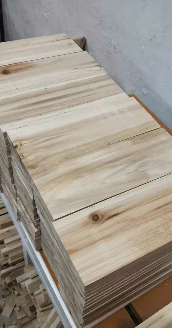 杉木蜂箱木板格子箱木片中蜂土养箱诱蜂箱材料蜜蜂箱满20片以包邮