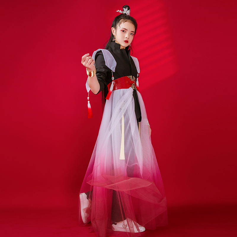 薇设计原创 高端模特战队赛礼服中国风仙鹤礼服 春晚拜年礼服潮服