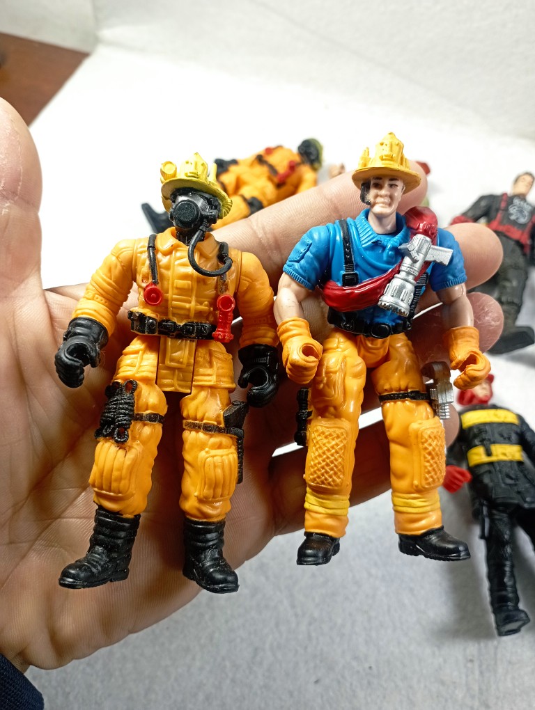 多关节可动外贸正版消防员模型人偶救生员公仔摆件兵人模型纳兰德