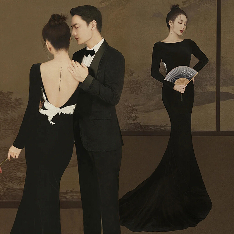 新款影楼情侣主题拍照摄影写真秋冬黑色绒服韩式风格清新婚纱礼服