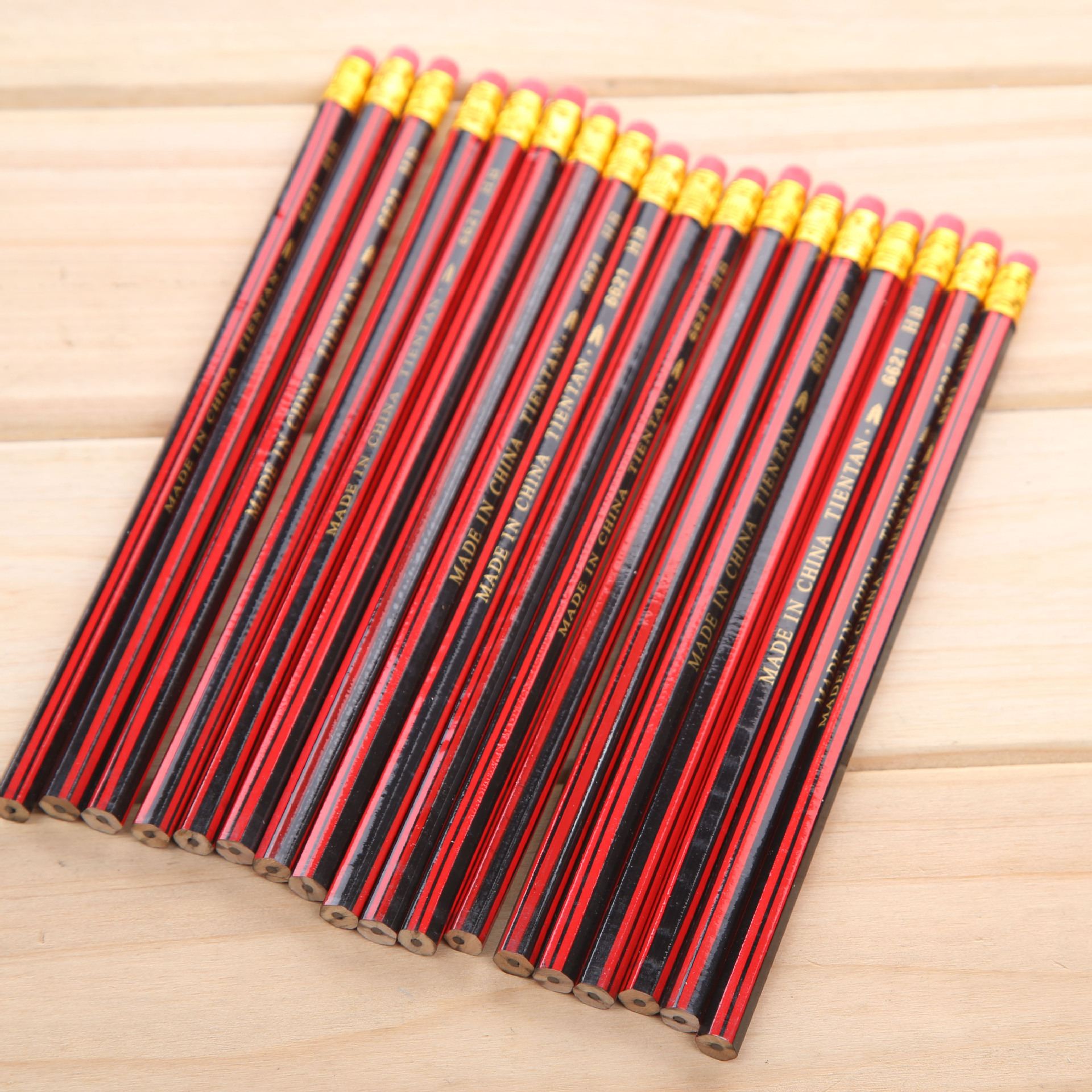 红黑抽条红杆儿童HB铅笔 经典套膜红色绘画素描木质铅笔办公用品