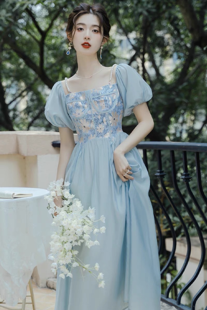 法式迪士尼蓝色在逃公主礼服裙油画宫廷风吊带连衣裙仙气超仙森系