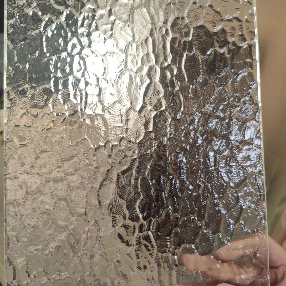 定制银波艺术玻璃隔断屏风网红超白石头纹玻璃水波纹银玻压花玻璃