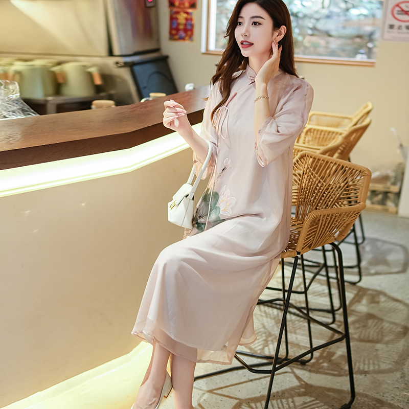 新中式改良版仙气文艺高端茶服修身显瘦手绘印花旗袍设计感连衣裙