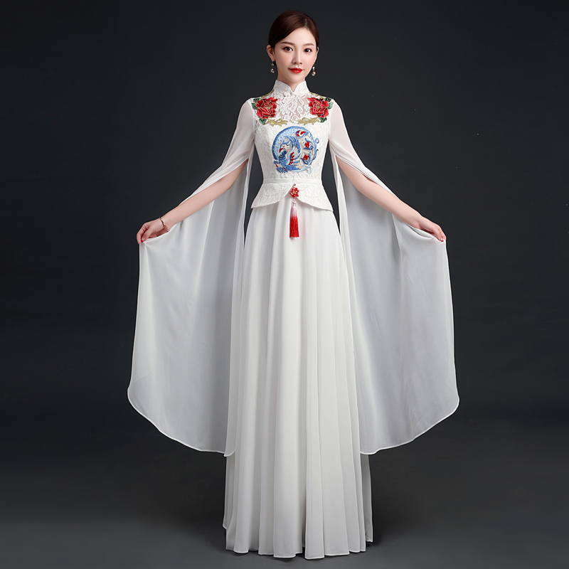 中国风宴会晚礼服2022新款气质模特走秀民乐演出服白色礼服连衣裙