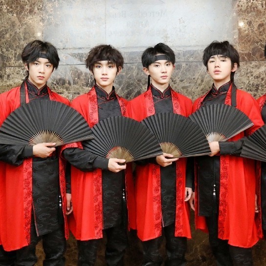晚会中国风男团TF家族时代少年团同款扇子舞霍元甲舞蹈表演出服装