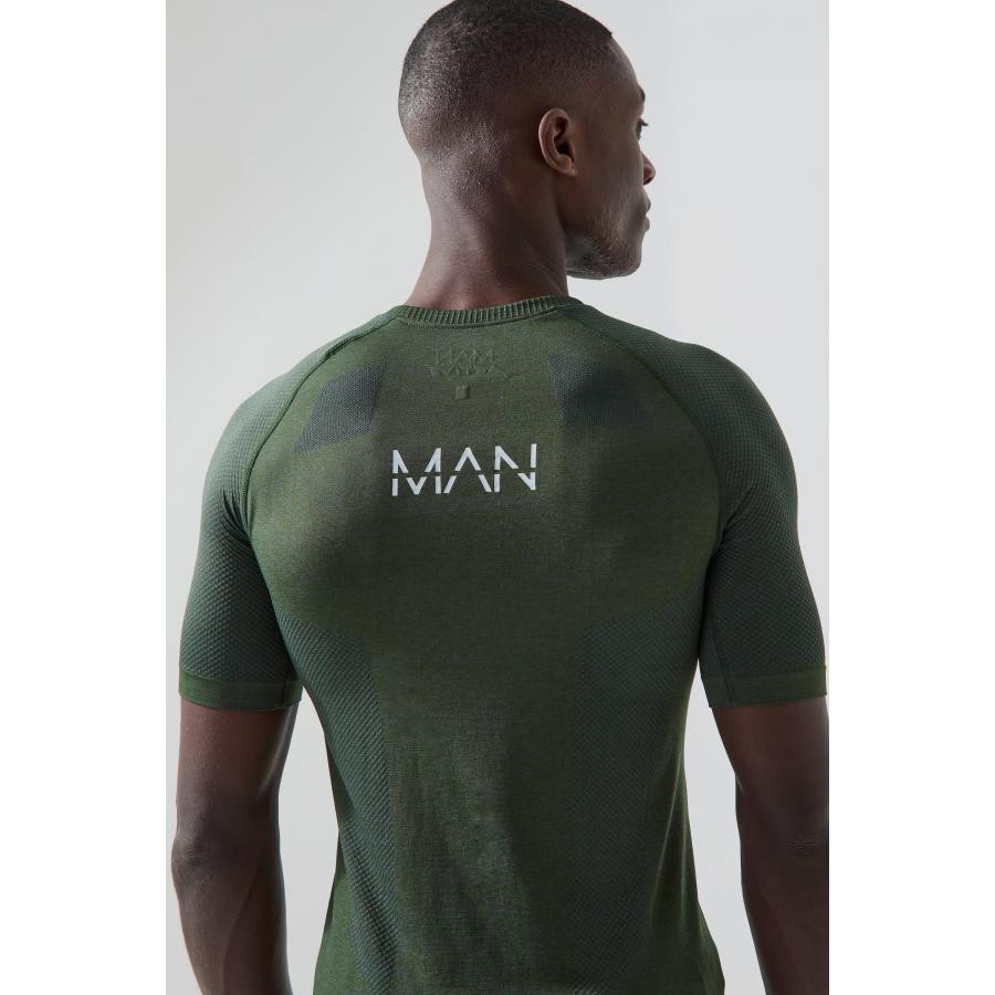 美妞英国代购2024年新款美式绿色霸气修身显肌肉夏季运动男装T恤