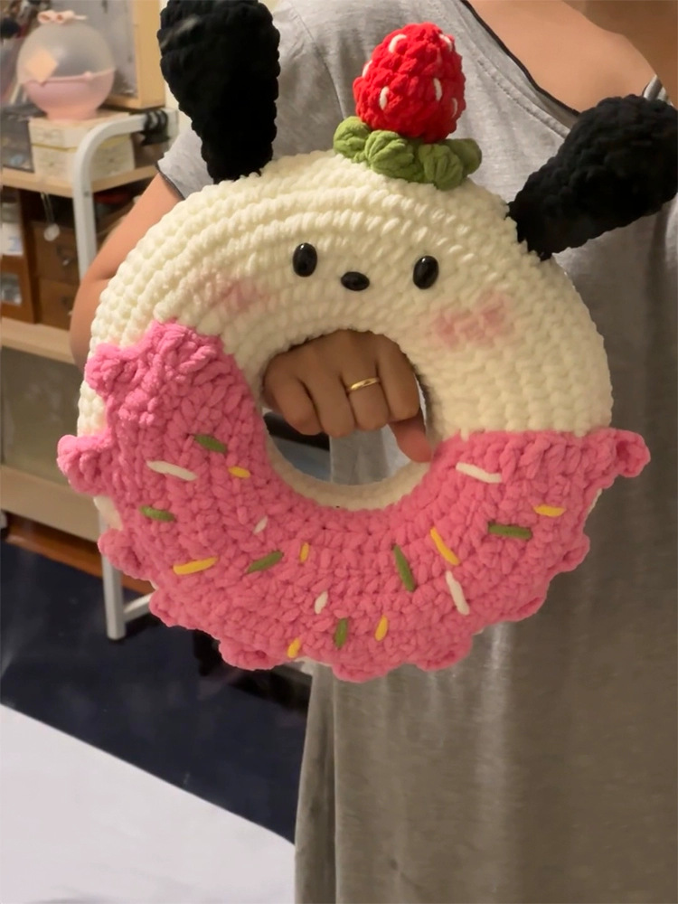 新手初学手工钩针diy材料包粗毛线编织可爱甜甜圈抱枕送女友礼物