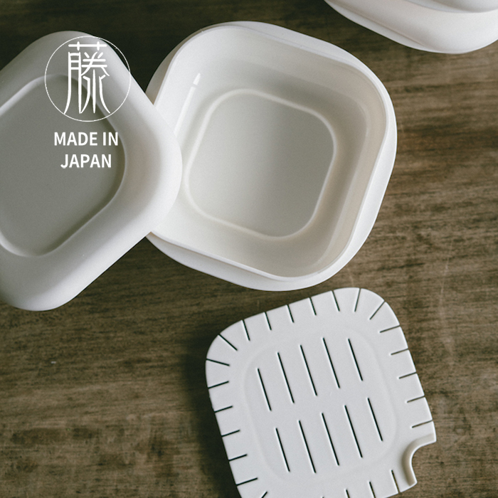 防粘设计。日本marna食品级饭盒可微波炉使用冰箱冷冻密封保鲜盒