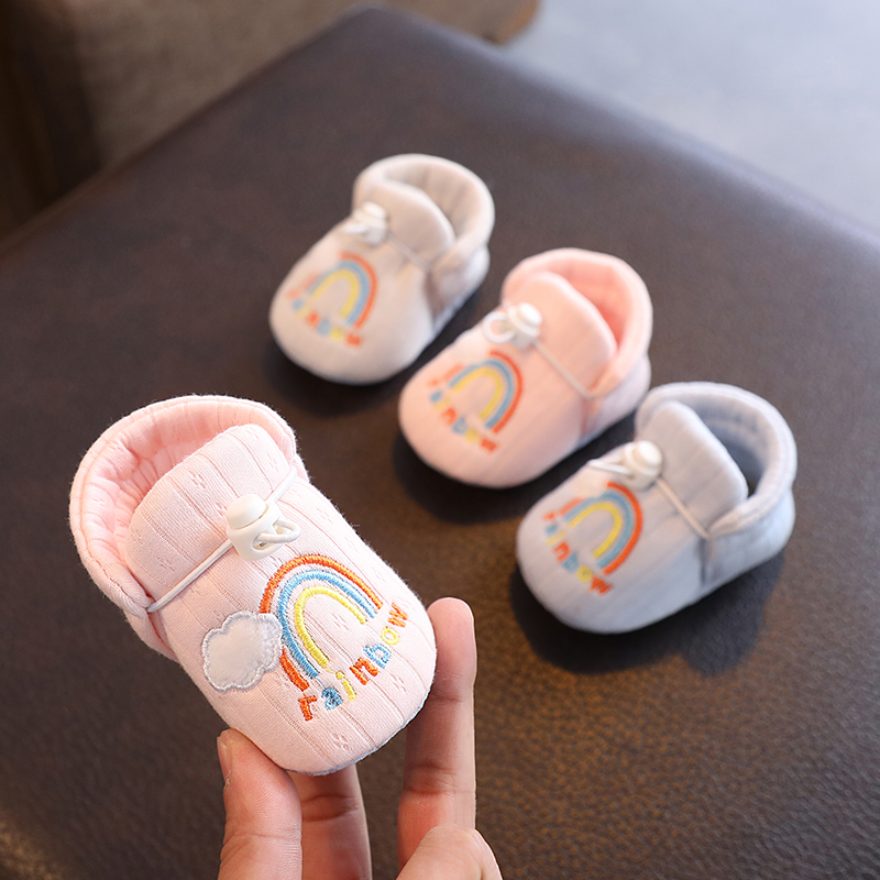 春季婴儿鞋子软底秋男女新生宝宝防护脚0-1岁学步3-6-9月不掉布鞋