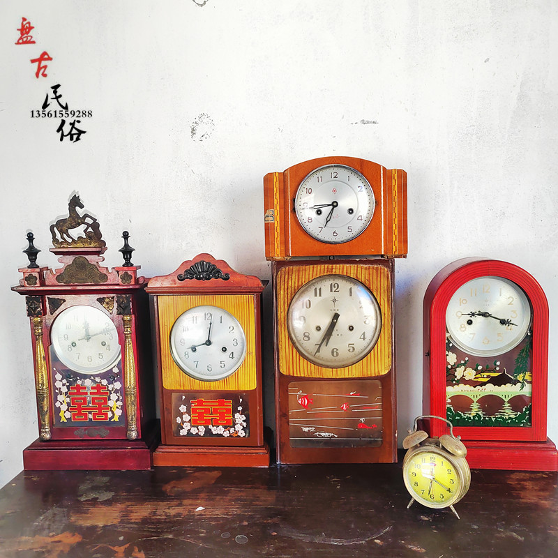 老式挂钟怀旧老物件摆件上弦机械钟表古董收藏装饰道具80年代座钟