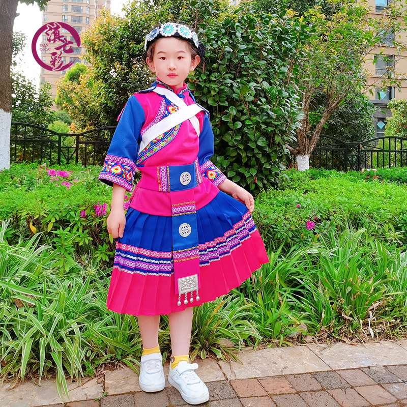 新小纳西族女童装云南丽江披星戴月民族服饰玫红色女童装五件套