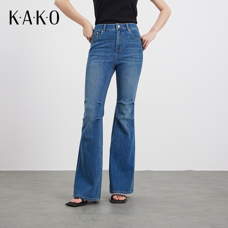 KAKO2024春夏新款女装复古气质修身显瘦褶皱高腰微喇牛仔裤