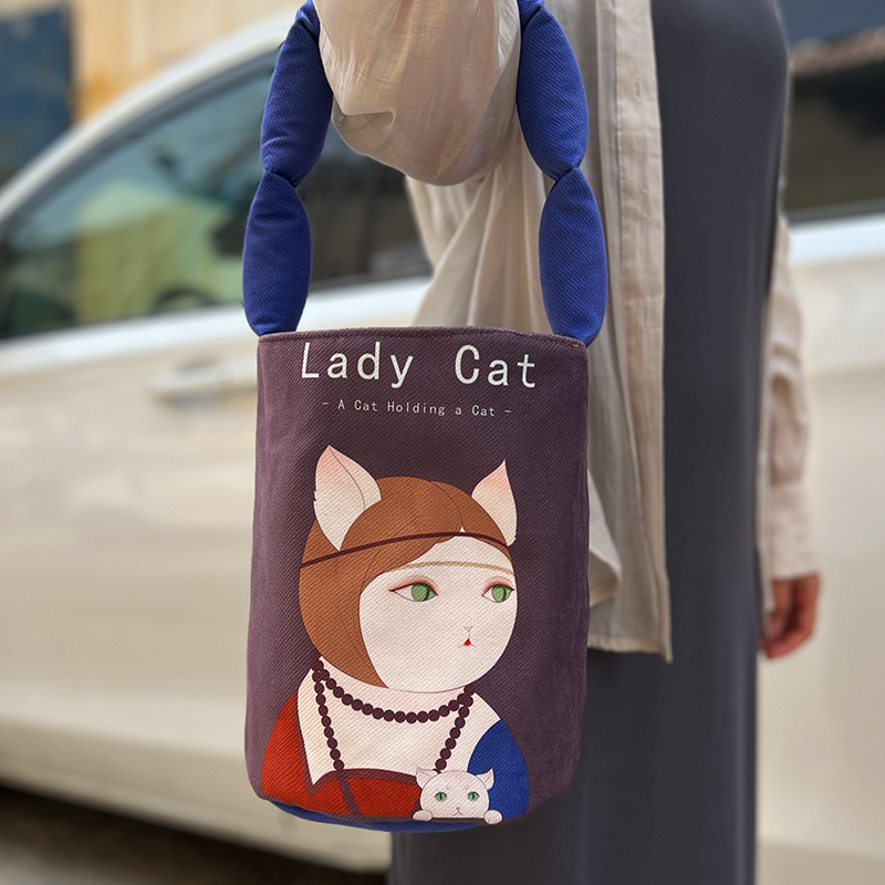 帆布原创设计世界名画{抱貂女郎}可爱卡通猫咪马蹄包手提包水桶包