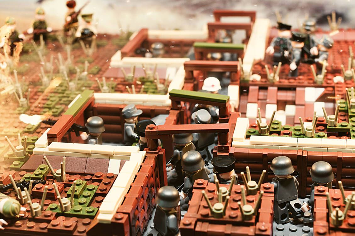 中国积木战壕废墟场景坦克残骸德国国防军碉堡拼装积木玩具