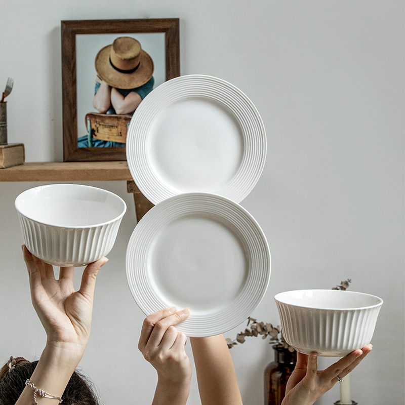 巷子尾〖实用！四件套餐具〗白色浮雕碗盘套装陶瓷面碗盘子组合装