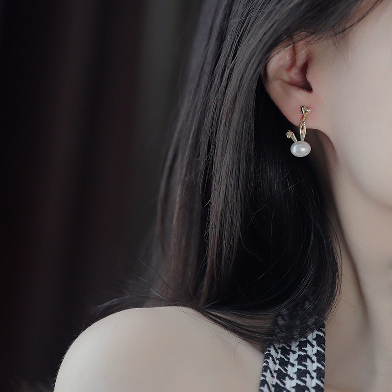 珍珠兔子耳环可爱日系少女淑女气质爱心耳钉新款潮S925银针养耳洞