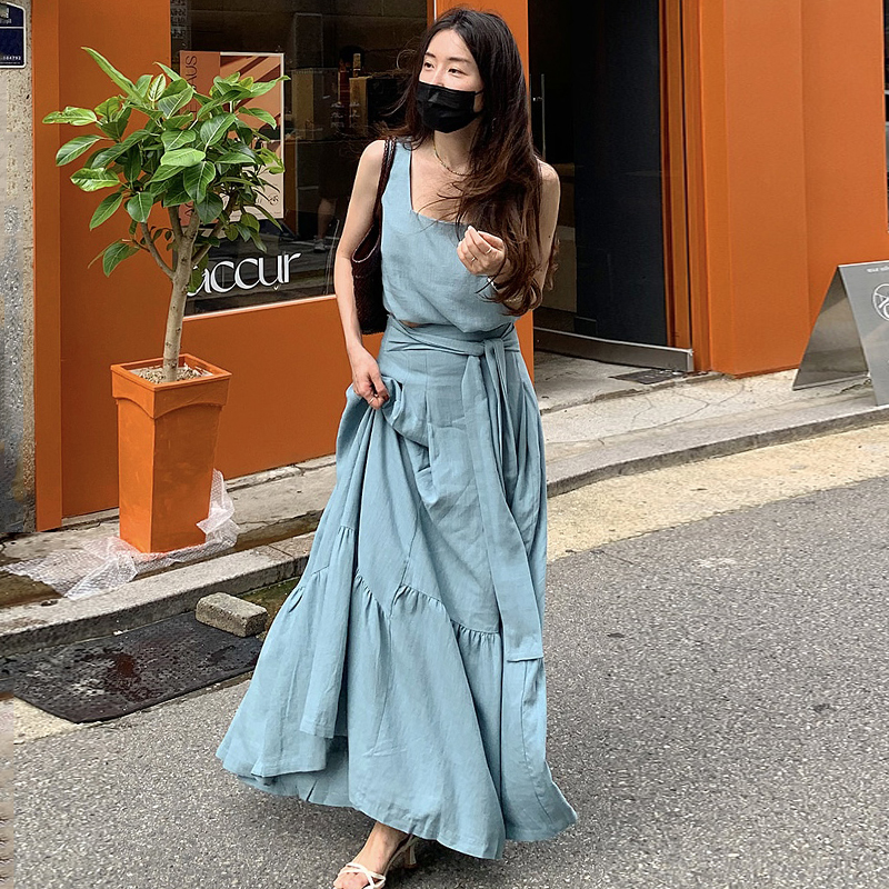 韩国chic夏季新款法式方领露锁骨无袖上衣+高腰大摆型半身裙套装