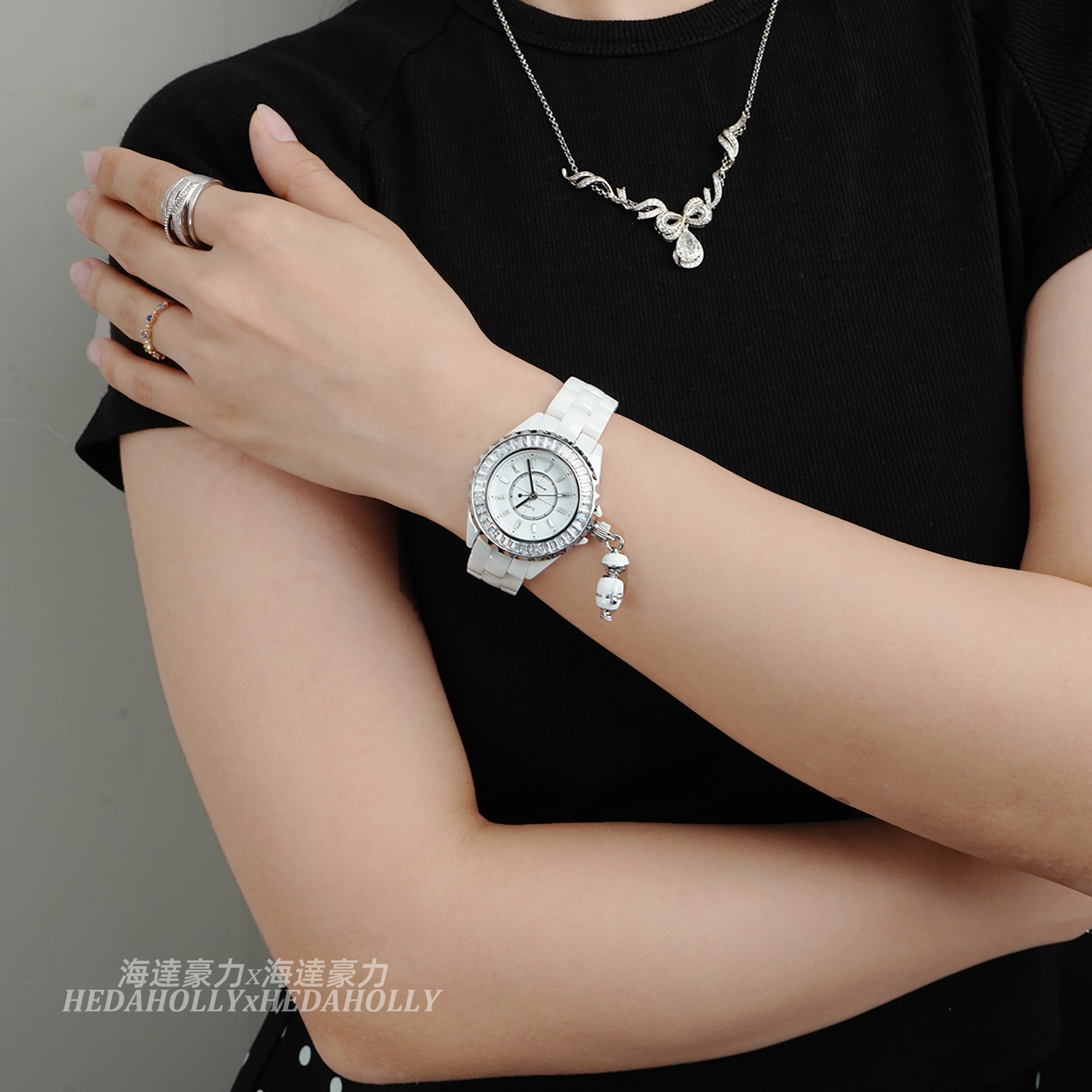 海达豪力简约轻奢时尚白色陶瓷黑色高级感小众挂件女手表礼物