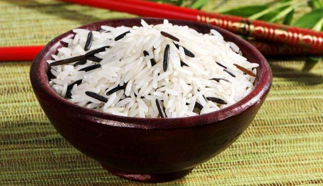 巴斯马蒂巴基斯坦长粒大米印度猫牙米东南亚手抓饭大米正宗长大米