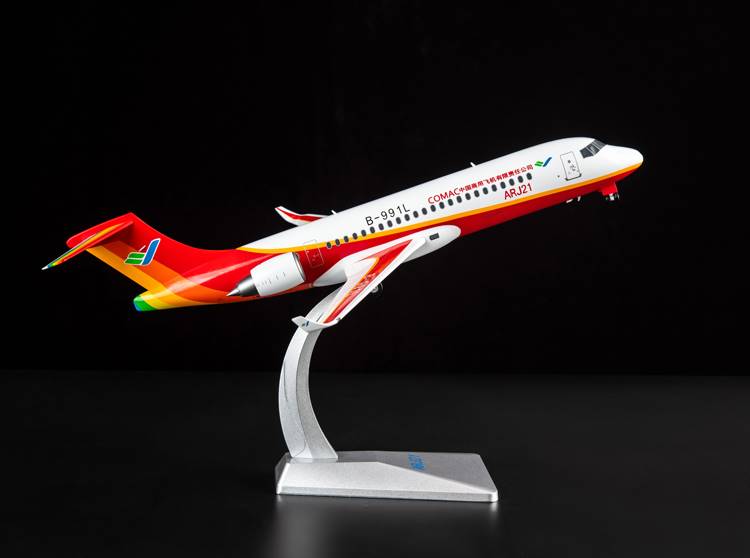 /1:100中国商飞ARJ21客机模型合金仿真飞机模型精品收藏民航机摆